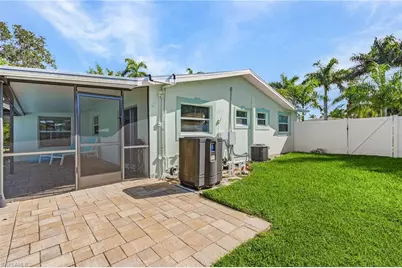 2215 Cape Way, North Fort Myers, FL 33917 - Photo 16