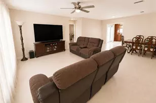143 SE 29th St, Cape Coral, FL 33904 - Photo 4