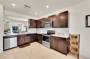 1616 NE 6th Pl, Cape Coral, FL 33909 - Photo 6