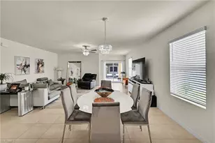 1616 NE 6th Pl, Cape Coral, FL 33909 - Photo 12