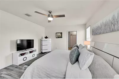 1616 NE 6th Pl, Cape Coral, FL 33909 - Photo 16