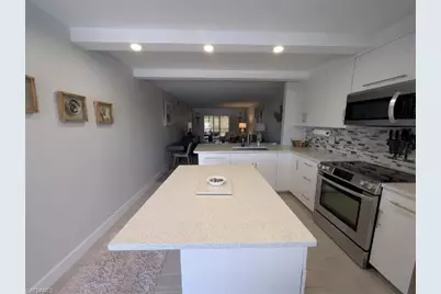 2111 Barkeley Ln #13, Fort Myers, FL 33907 - Photo 14