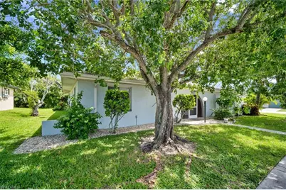 1239 SE 23rd Pl #1, Cape Coral, FL 33990 - Photo 4