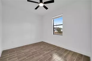 330 Gordon Ave S, Lehigh Acres, FL 33973 - Photo 10