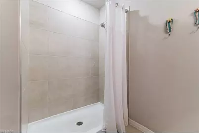 8908 Cascade Price Cir, North Fort Myers, FL 33917 - Photo 16