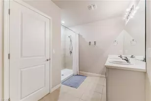 8908 Cascade Price Cir, North Fort Myers, FL 33917 - Photo 14