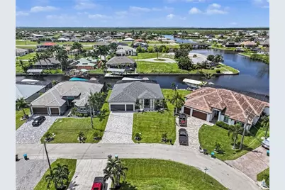 1250 NW 38th Pl, Cape Coral, FL 33993 - Photo 28