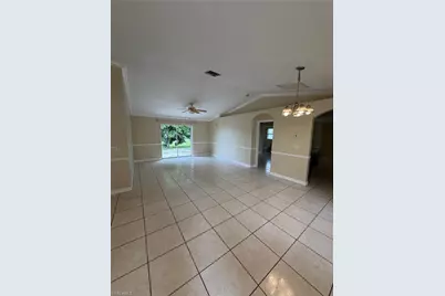 409 Candlewick Cir E, Lehigh Acres, FL 33936 - Photo 2