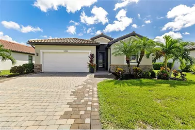 11921 Arbor Trace Dr, Fort Myers, FL 33913 - Photo 2