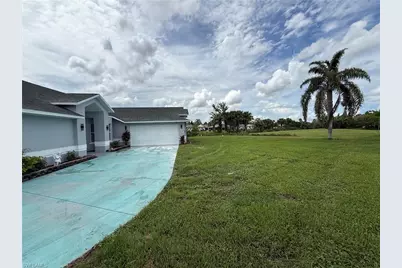 2401 Fisher Ct, Lehigh Acres, FL 33936 - Photo 8