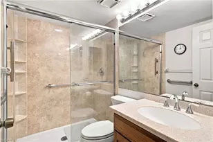 5585 Trailwinds Dr, Fort Myers, FL 33907 - Photo 14