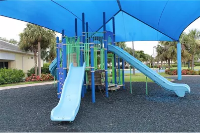 2736 Lambay Ct, Cape Coral, FL 33991 - Photo 44