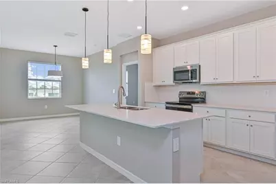 20550 Hazelnut Ct S, Lehigh Acres, FL 33928 - Photo 12