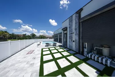 910 NW 38th Ave, Cape Coral, FL 33993 - Photo 4
