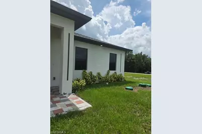 432 Raymer St, Lehigh Acres, FL 33974 - Photo 32