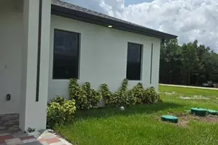 432 Raymer St, Lehigh Acres, FL 33974 - Photo 32