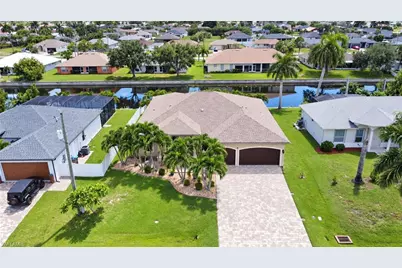 1320 SW 31st Ter, Cape Coral, FL 33914 - Photo 4