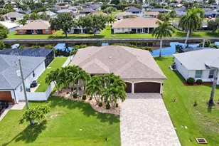 1320 SW 31st Terrace, Cape Coral, FL 33914 - Photo 4