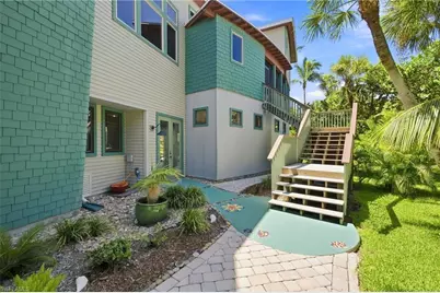 6425 Pine Ave, Sanibel, FL 33957 - Photo 6
