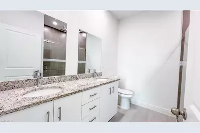 2007 Inglewood Cir, Labelle, FL 33935 - Photo 12