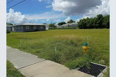 3648 Country Club Blvd, Cape Coral, FL 33904 - Photo 2