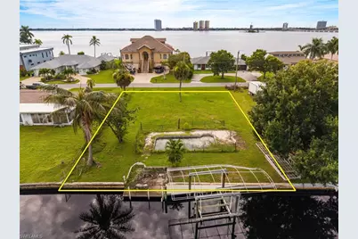 116 E North Shore Ave, North Fort Myers, FL 33917 - Photo 2
