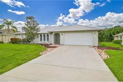 634 SE 32nd St, Cape Coral, FL 33904 - Photo 2