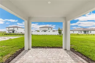321 Lakeside Hideaway Ln, Lehigh Acres, FL 33936 - Photo 18
