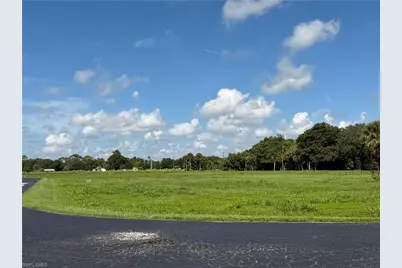 1520 Lindbergh Loop, Labelle, FL 33935 - Photo 2