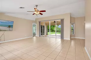 323 SE 9th Ave, Cape Coral, FL 33990 - Photo 6