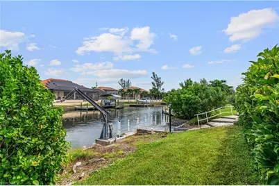 403 SE 33rd Ter, Cape Coral, FL 33904 - Photo 28