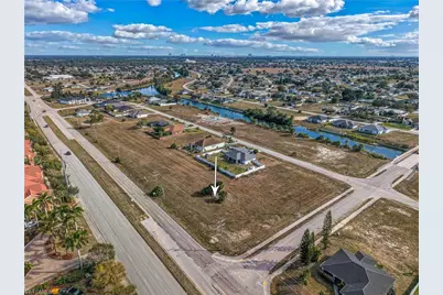 1713 NE 23rd Ter, Cape Coral, FL 33909 - Photo 4