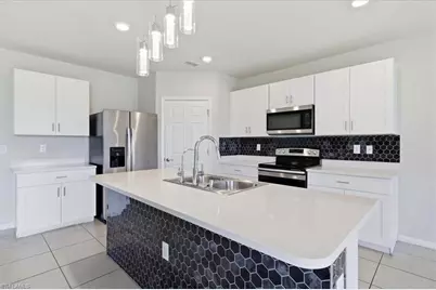 10601 Crossback Ln, Lehigh Acres, FL 33936 - Photo 8