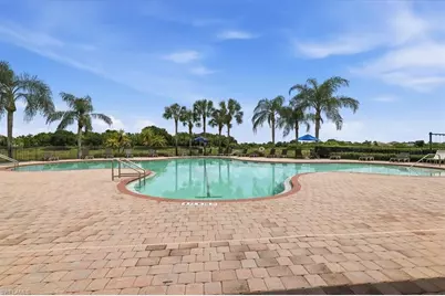 10601 Crossback Ln, Lehigh Acres, FL 33936 - Photo 32