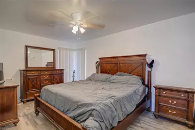 2215 Marilyn Ln, Fort Myers, FL 33905 - Photo 8