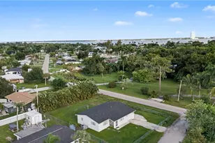 138 Brooks Rd, North Fort Myers, FL 33917 - Photo 8