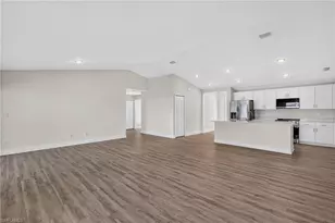 424 NW 17th Pl, Cape Coral, FL 33993 - Photo 6