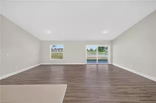 424 NW 17th Pl, Cape Coral, FL 33993 - Photo 8
