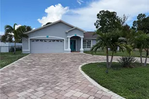 2126 SE 5th Ct, Cape Coral, FL 33990 - Photo 26