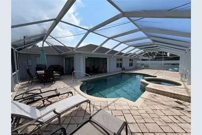 2126 SE 5th Ct, Cape Coral, FL 33990 - Photo 20