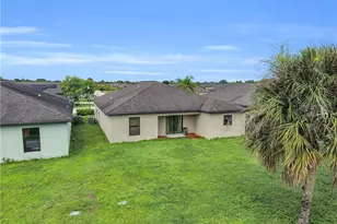 169 Shadow Lakes Dr, Lehigh Acres, FL 33974 - Photo 4