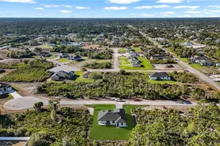 641 Camilla St E, Lehigh Acres, FL 33974 - Photo 14