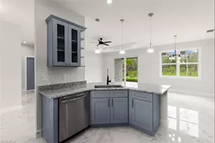 343 Desoto Blvd N, Naples, FL 34120 - Photo 8