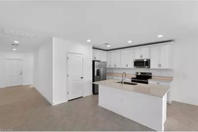 329 Lakeside Hideaway Ln, Lehigh Acres, FL 33936 - Photo 6