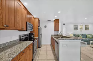 827 E Gulf Dr, Sanibel, FL 33957 - Photo 10