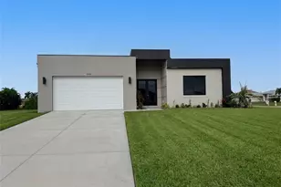 3046 NW 41st Pl, Cape Coral, FL 33993 - Photo 2