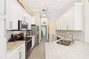 12767 Hunters Ridge Dr, Bonita Springs, FL 34135 - Photo 2