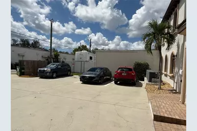 1322 SE 46th Ln, Cape Coral, FL 33904 - Photo 20
