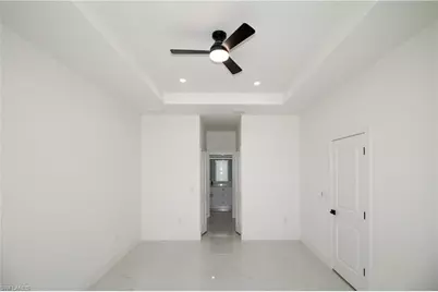 943 Commodore St, Lehigh Acres, FL 33974 - Photo 16