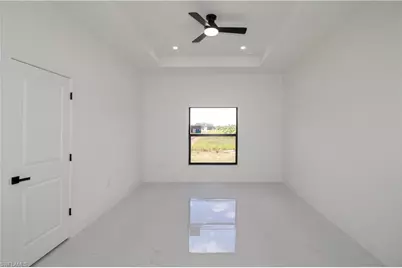 945 Commodore St, Lehigh Acres, FL 33974 - Photo 12
